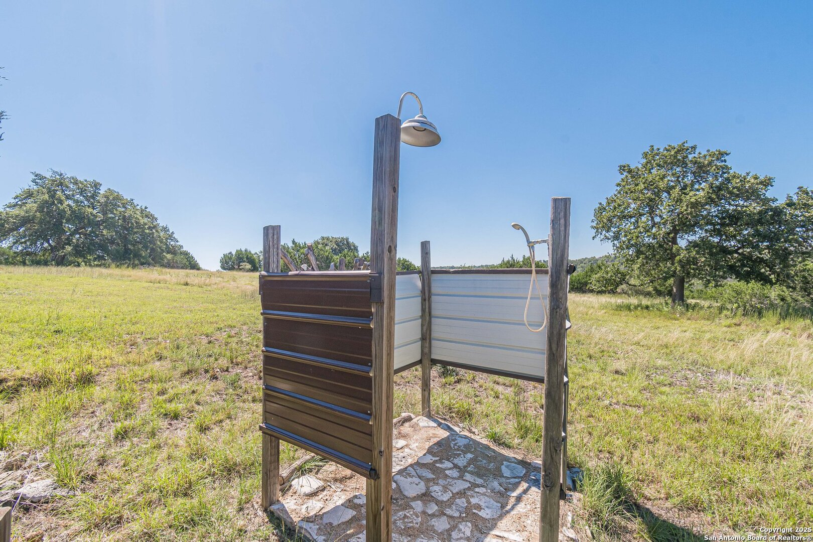 117 Hawk Road Fredericksburg TX 78624