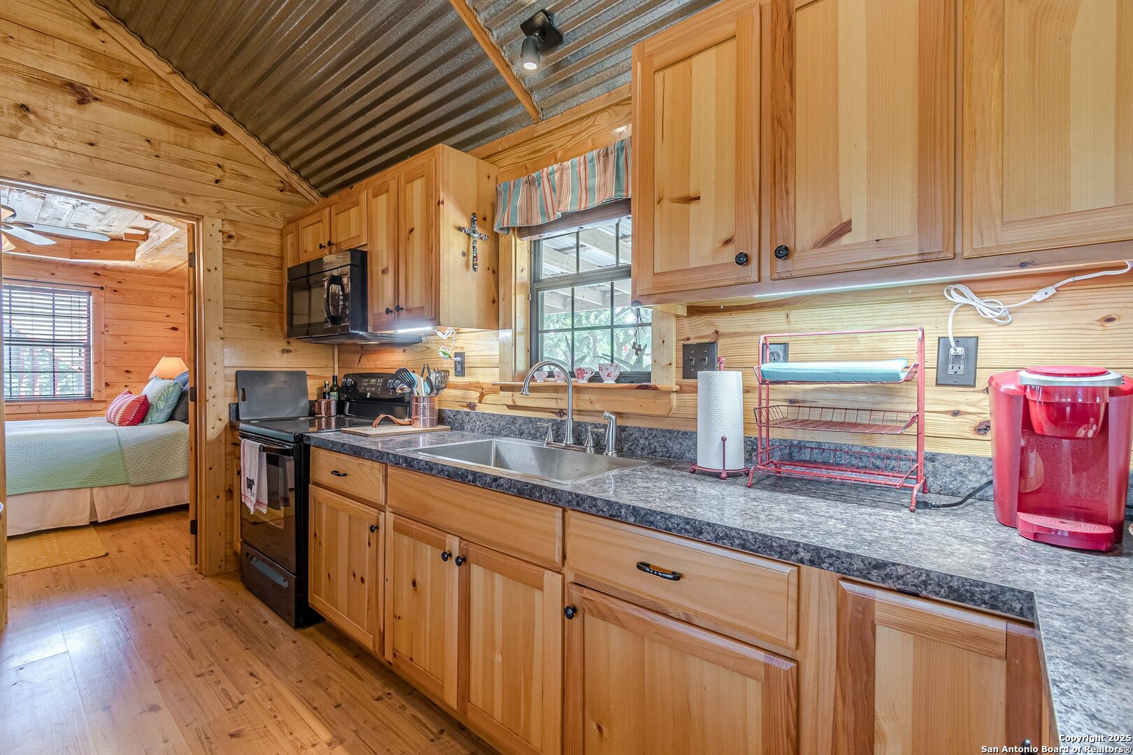 117 Hawk Road Fredericksburg TX 78624