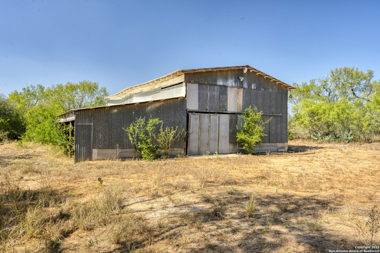3530 E Cr 331 Jourdanton TX 78026