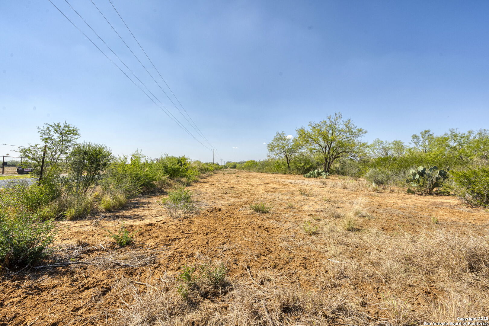 3530 E Cr 331 Jourdanton TX 78026