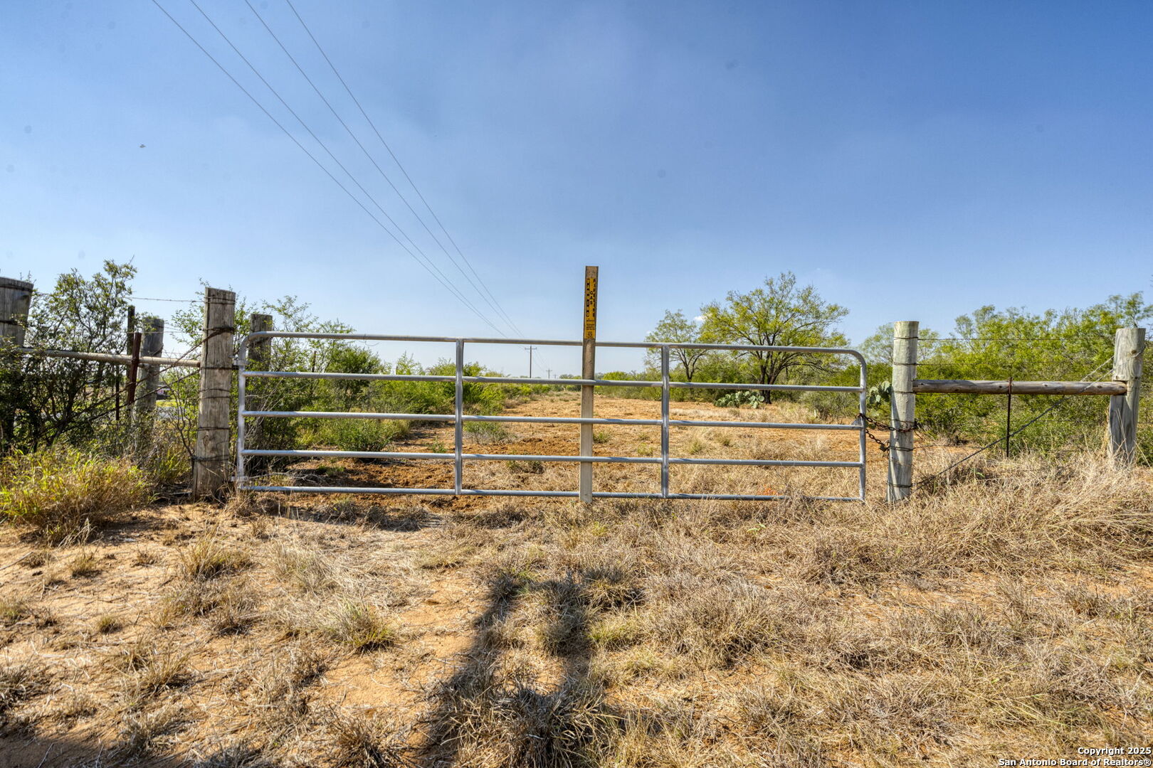 3530 E Cr 331 Jourdanton TX 78026
