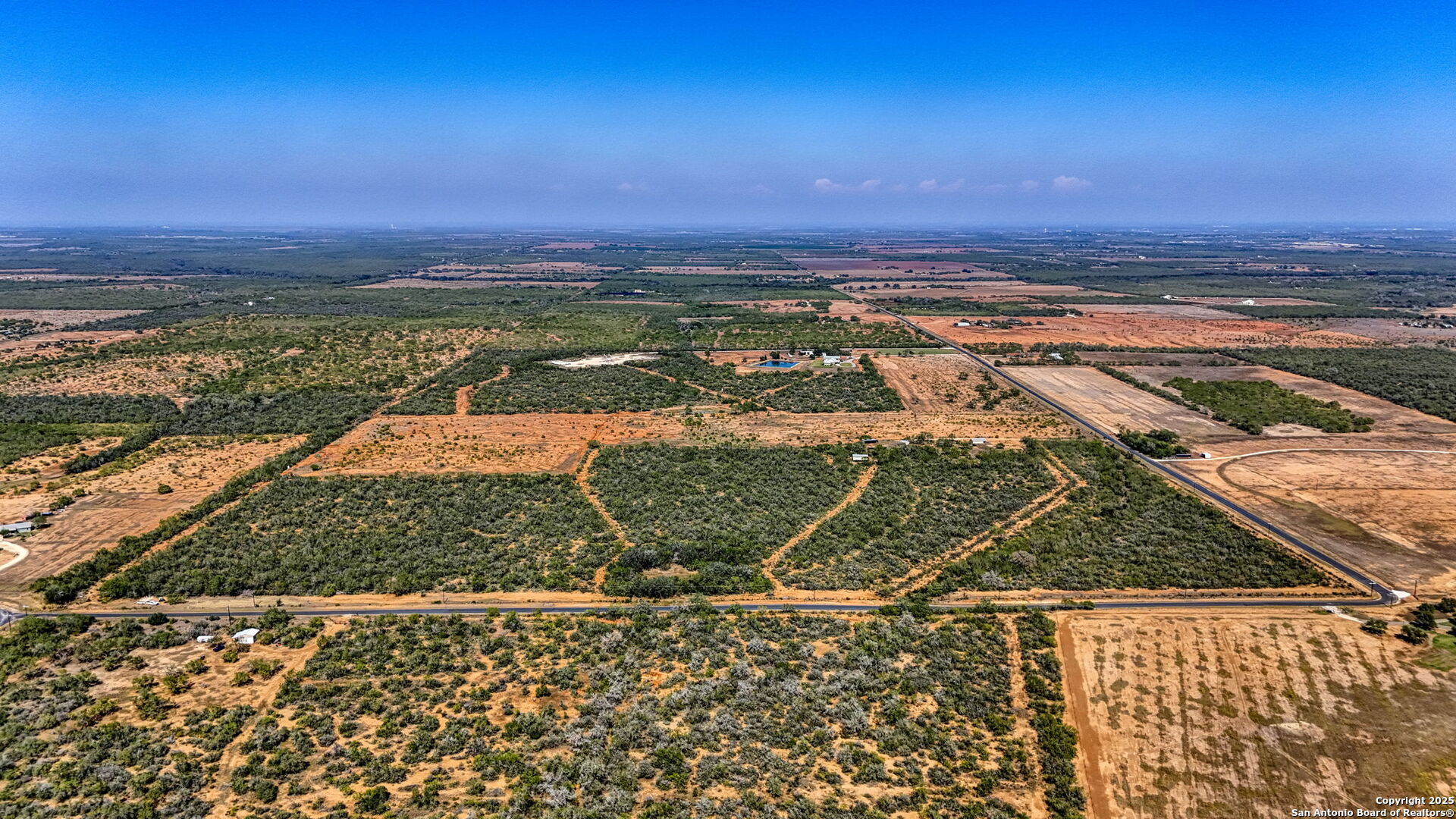 3530 E Cr 331 Jourdanton TX 78026