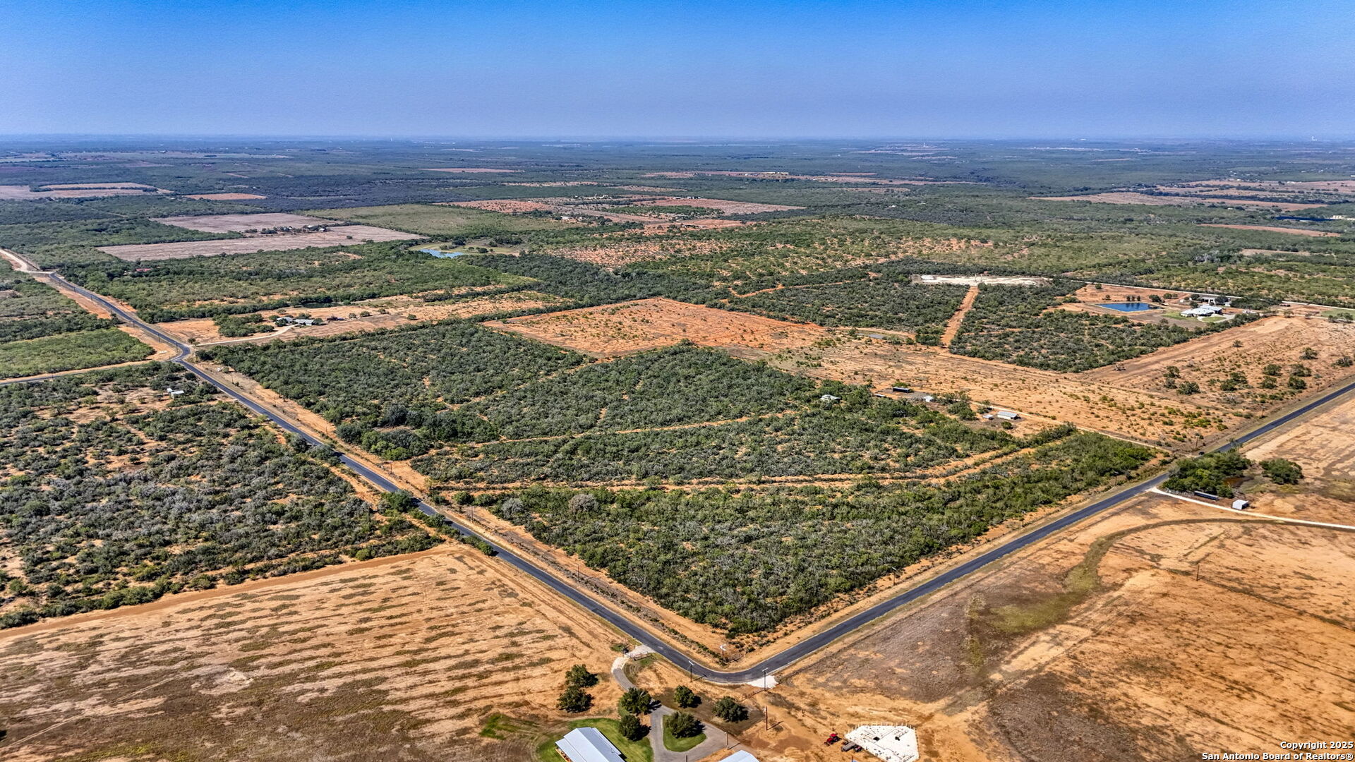 3530 E Cr 331 Jourdanton TX 78026