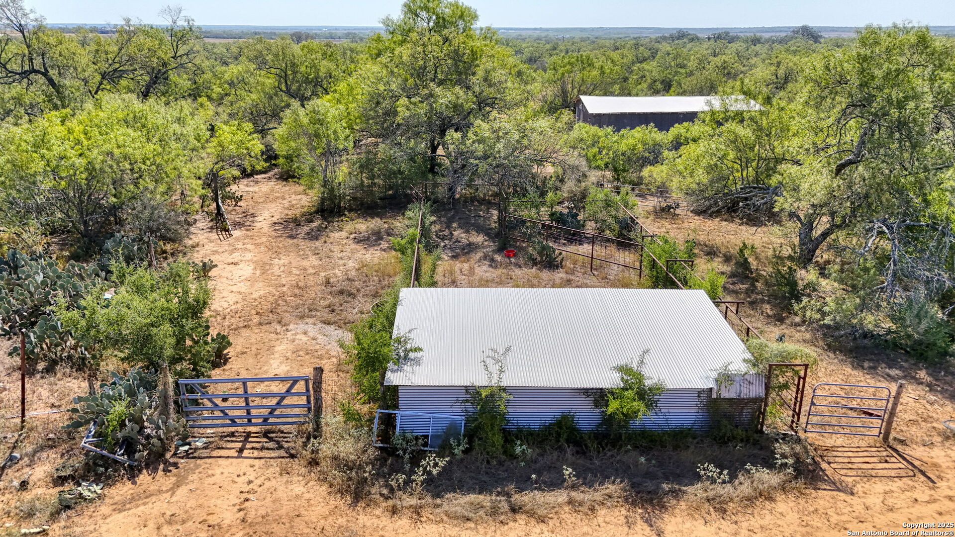 3530 E Cr 331 Jourdanton TX 78026