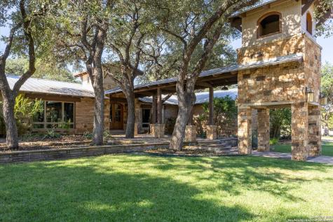 211 Bear Creek Kerrville TX 78028