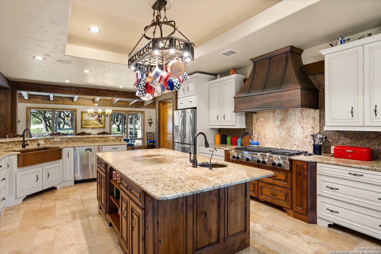 211 Bear Creek Kerrville TX 78028