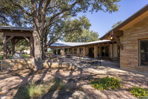 211 Bear Creek Kerrville TX 78028