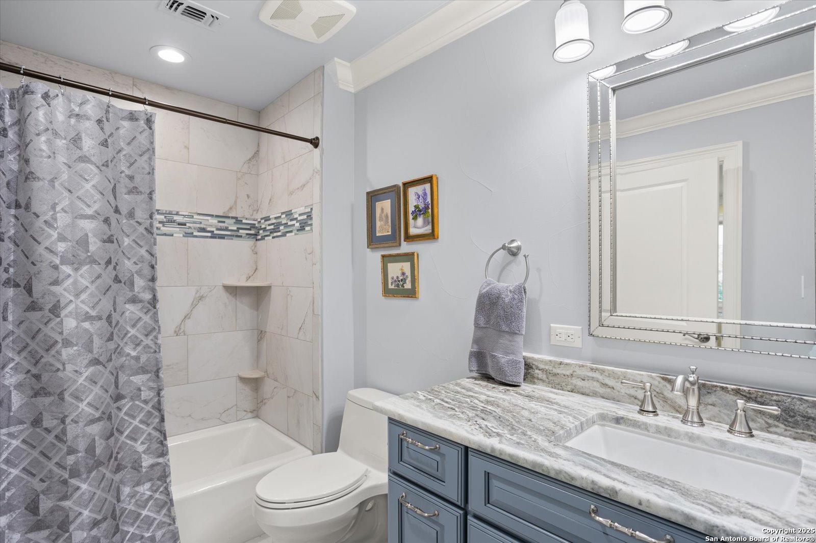 211 Bear Creek Kerrville TX 78028