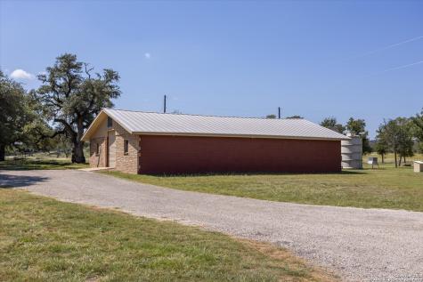 211 Bear Creek Kerrville TX 78028