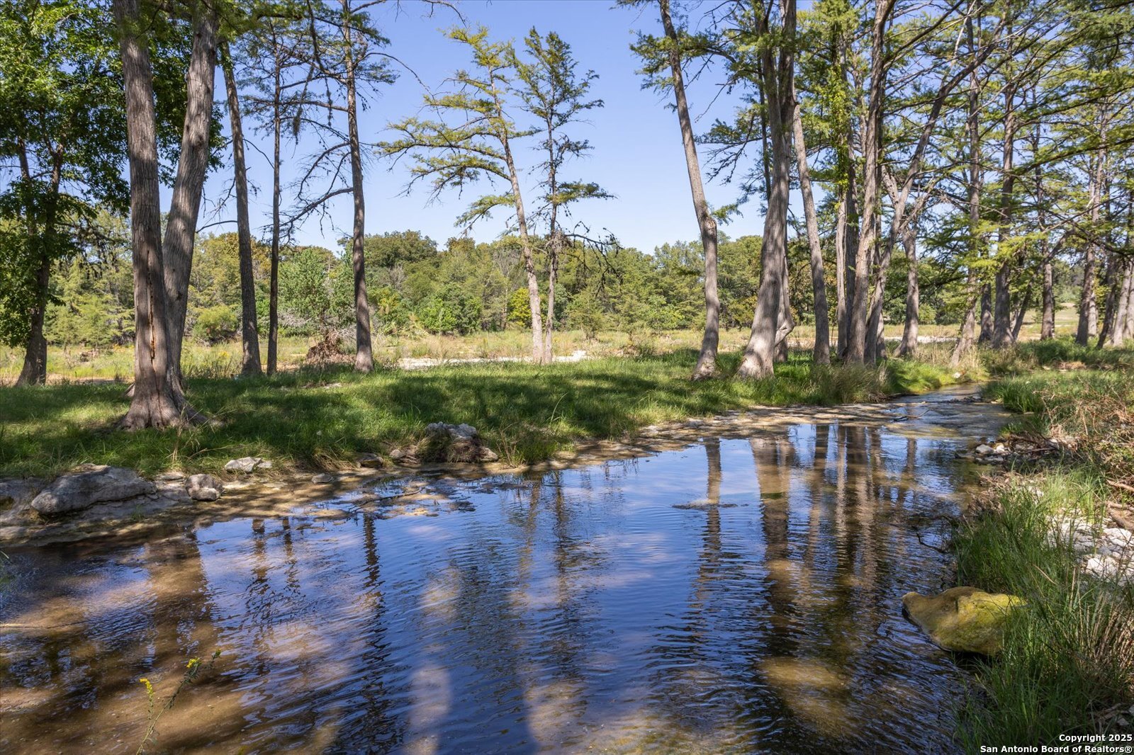 211 Bear Creek Kerrville TX 78028