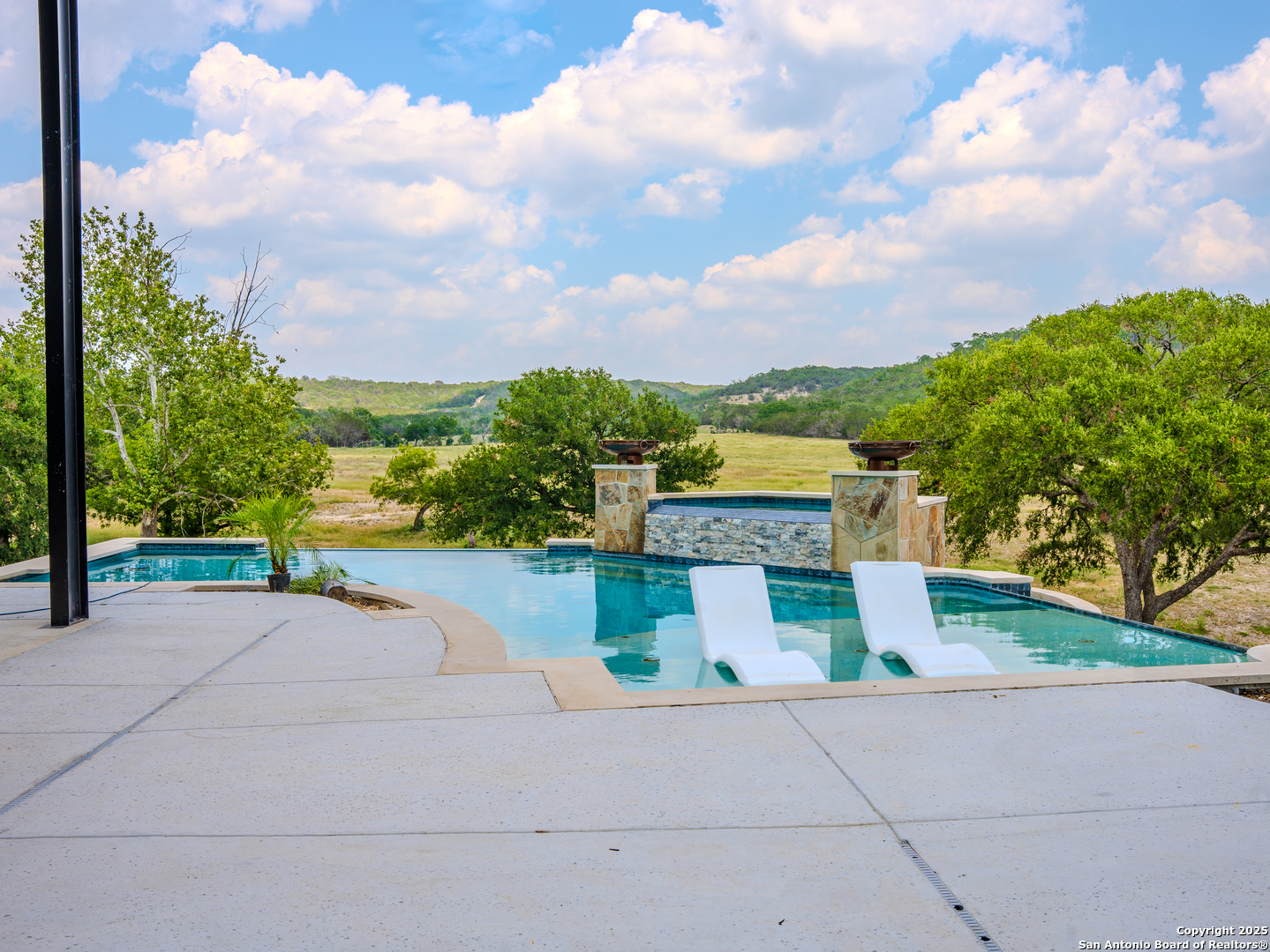 1275 Cypress Creek Kerrville TX 78003