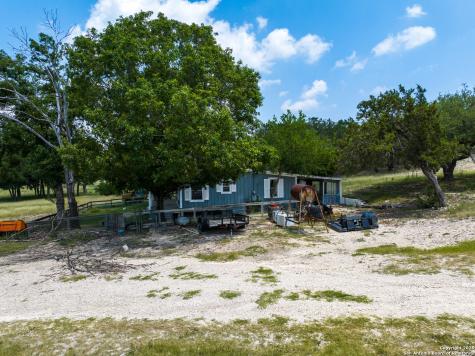 1275 Cypress Creek Kerrville TX 78003