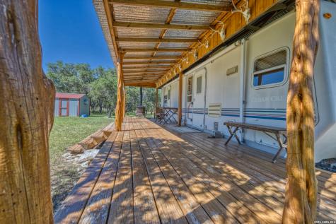 932 Wofford Road London TX 76854