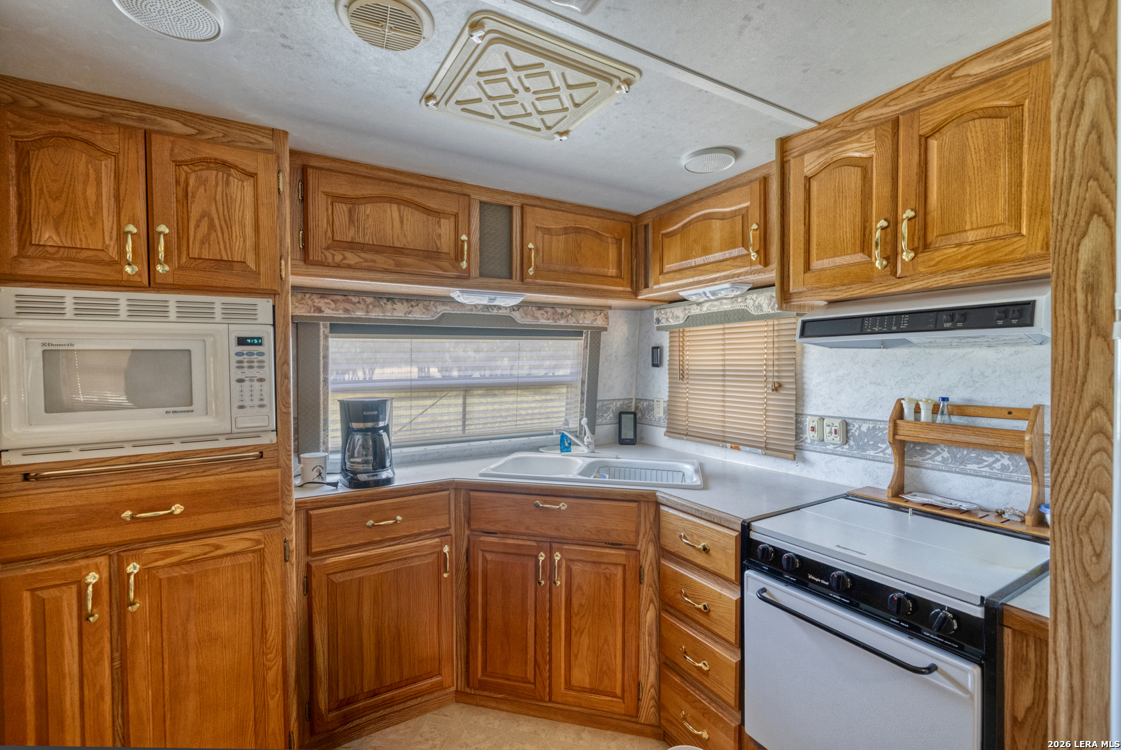 932 Wofford Road London TX 76854