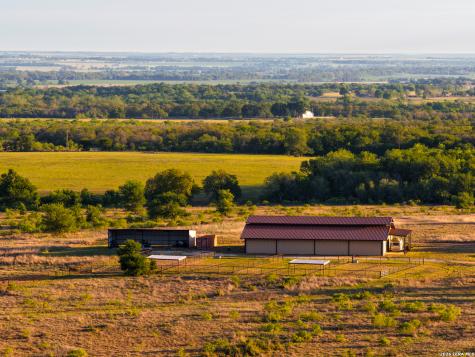 5098 S Fm 486 Thorndale TX 76577