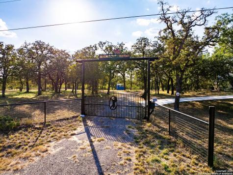 580 Rangeland Road Seguin TX 78155