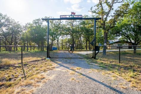580 Rangeland Road Seguin TX 78155
