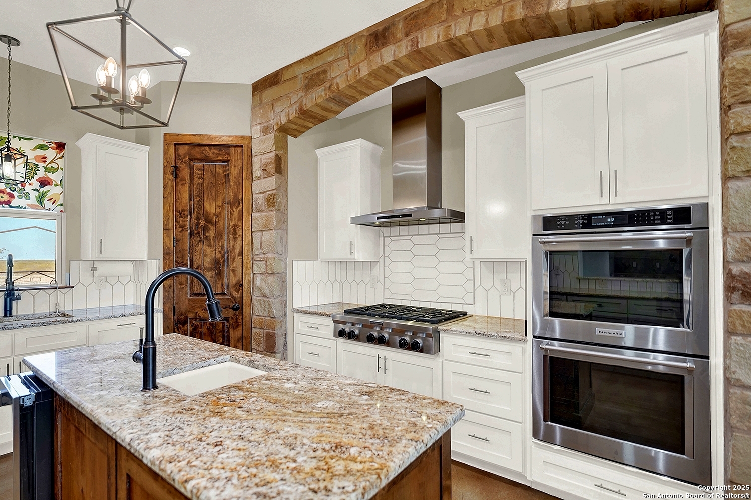 3498 County Road 215 Falls City TX 78113