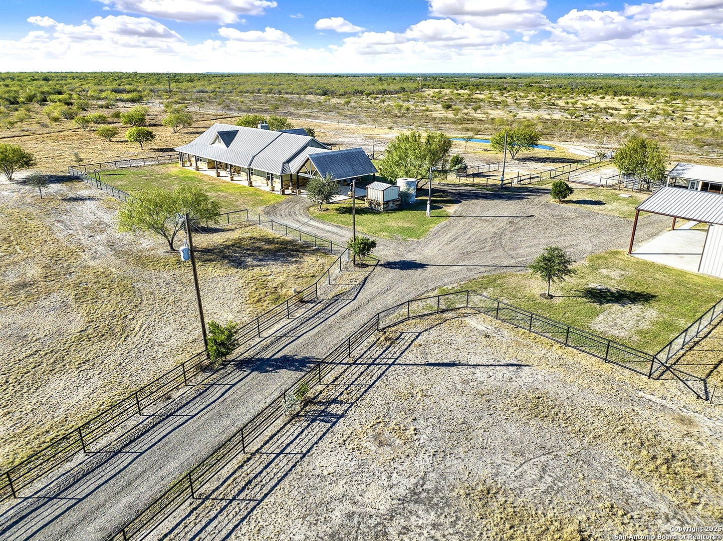 3498 County Road 215 Falls City TX 78113