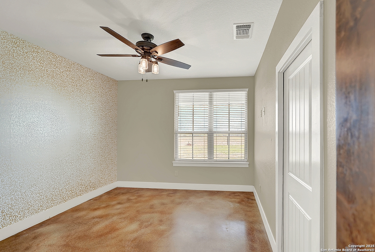 3498 County Road 215 Falls City TX 78113