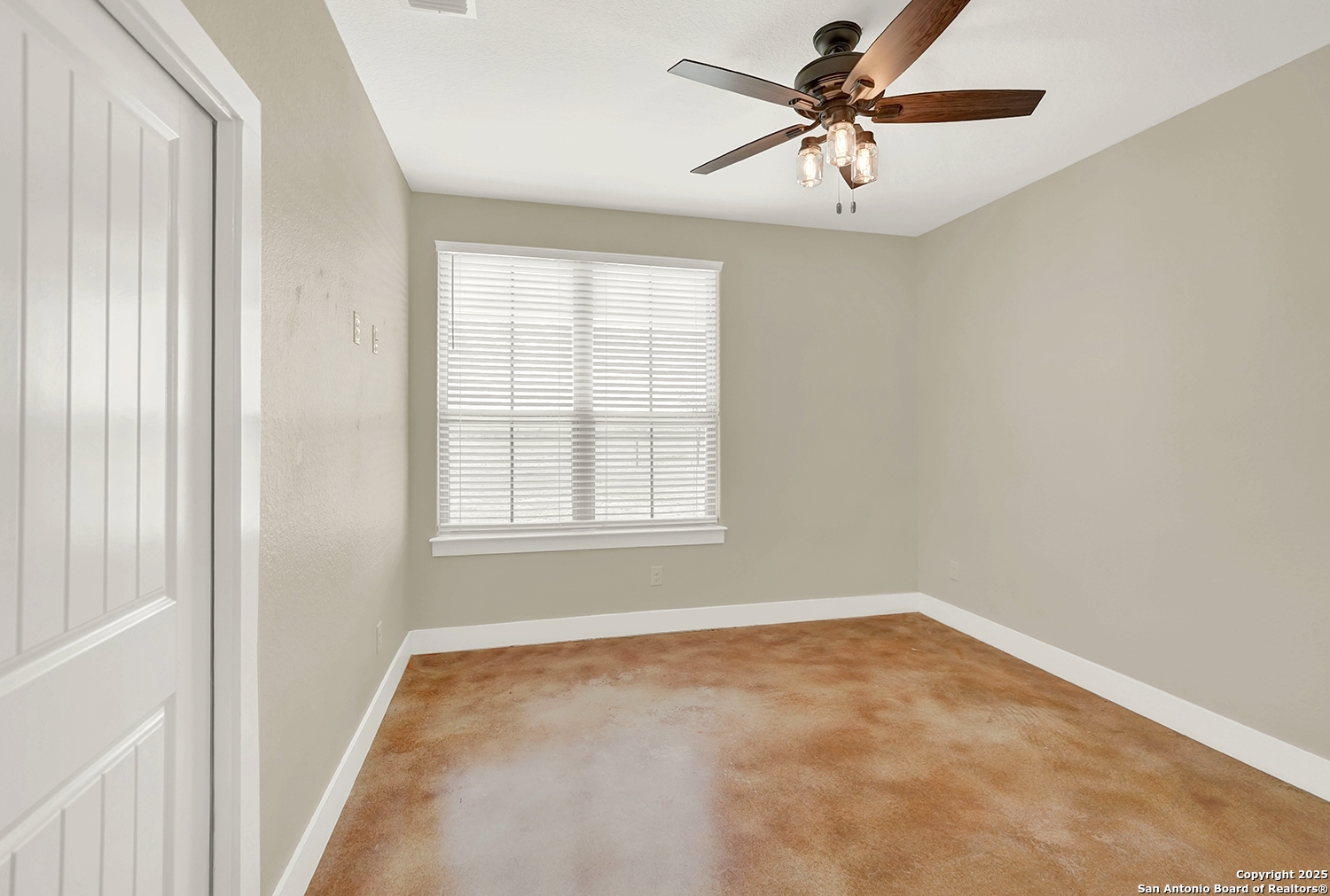 3498 County Road 215 Falls City TX 78113