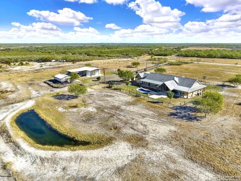 3498 County Road 215 Falls City TX 78113