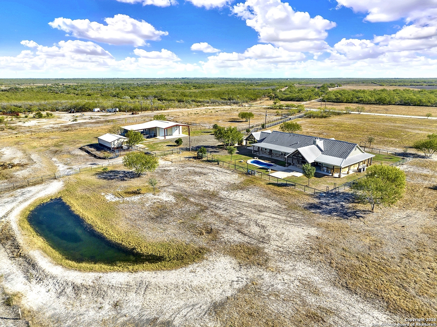 3498 County Road 215 Falls City TX 78113