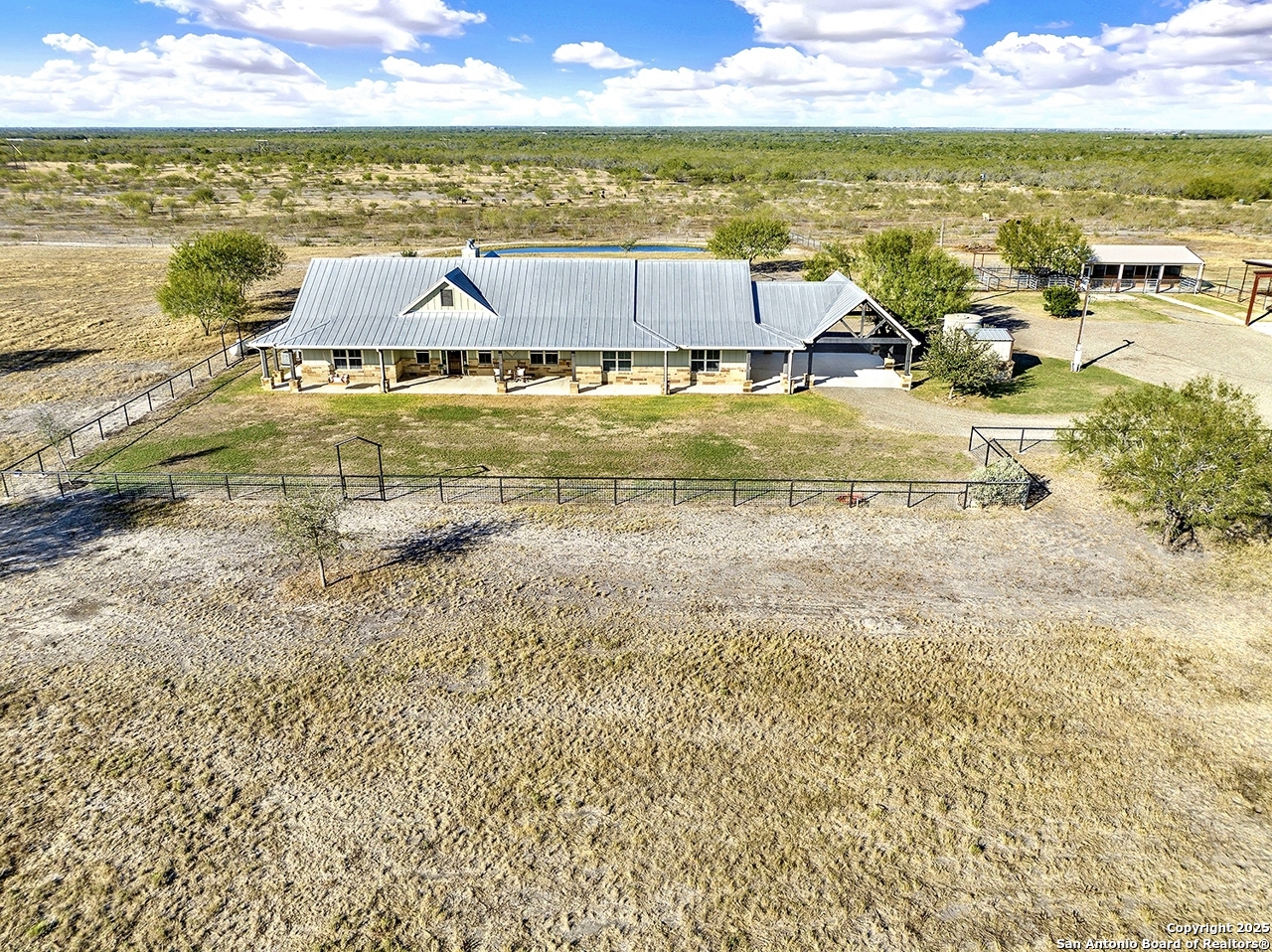 3498 County Road 215 Falls City TX 78113