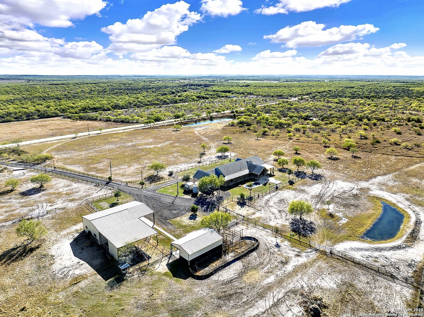 3498 County Road 215 Falls City TX 78113