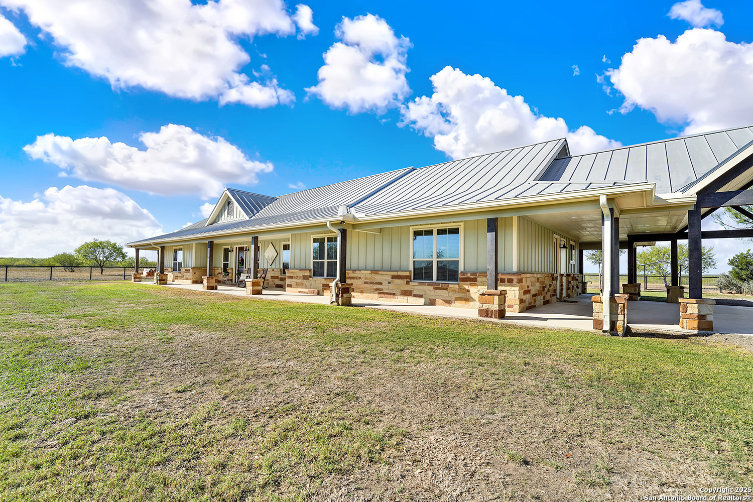 3498 County Road 215 Falls City TX 78113