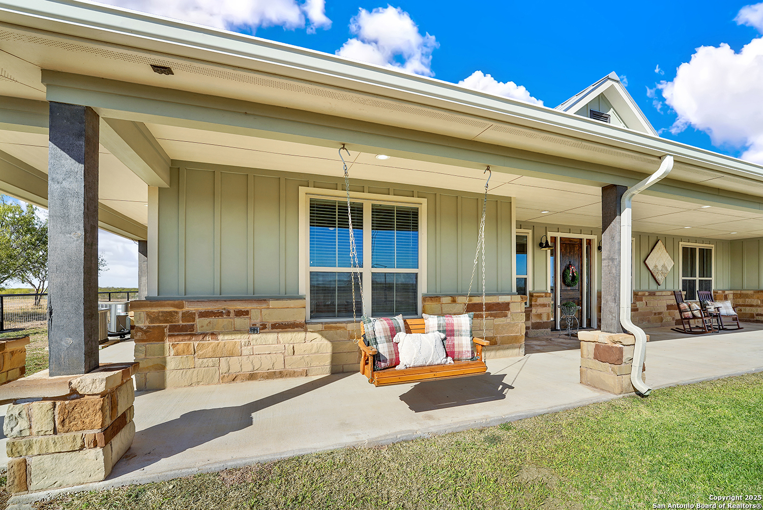 3498 County Road 215 Falls City TX 78113