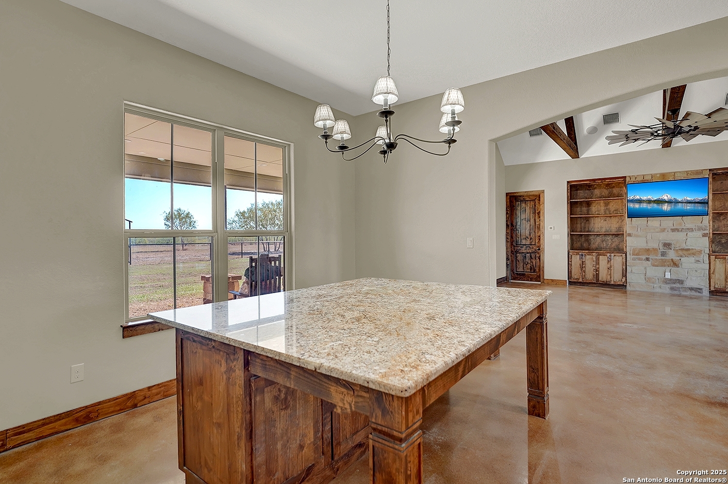 3498 County Road 215 Falls City TX 78113