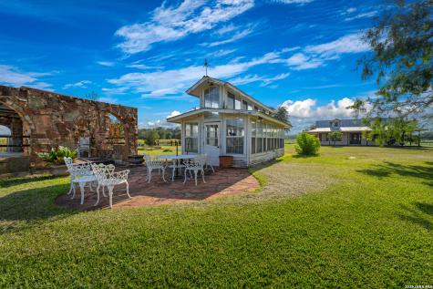 14361 La Vernia Road San Antonio TX 78152