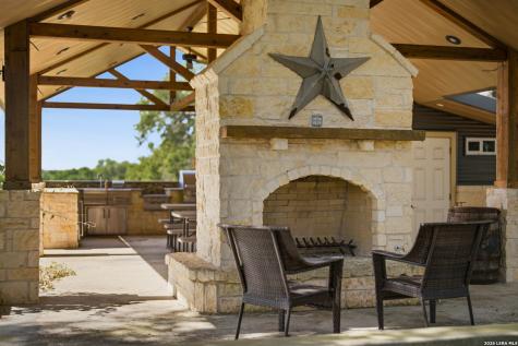 2288 Us Highway 77a Cuero TX 77954