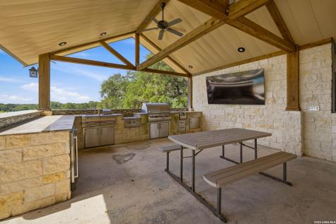 2288 Us Highway 77a Cuero TX 77954