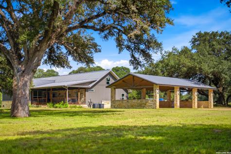 2288 Us Highway 77a Cuero TX 77954
