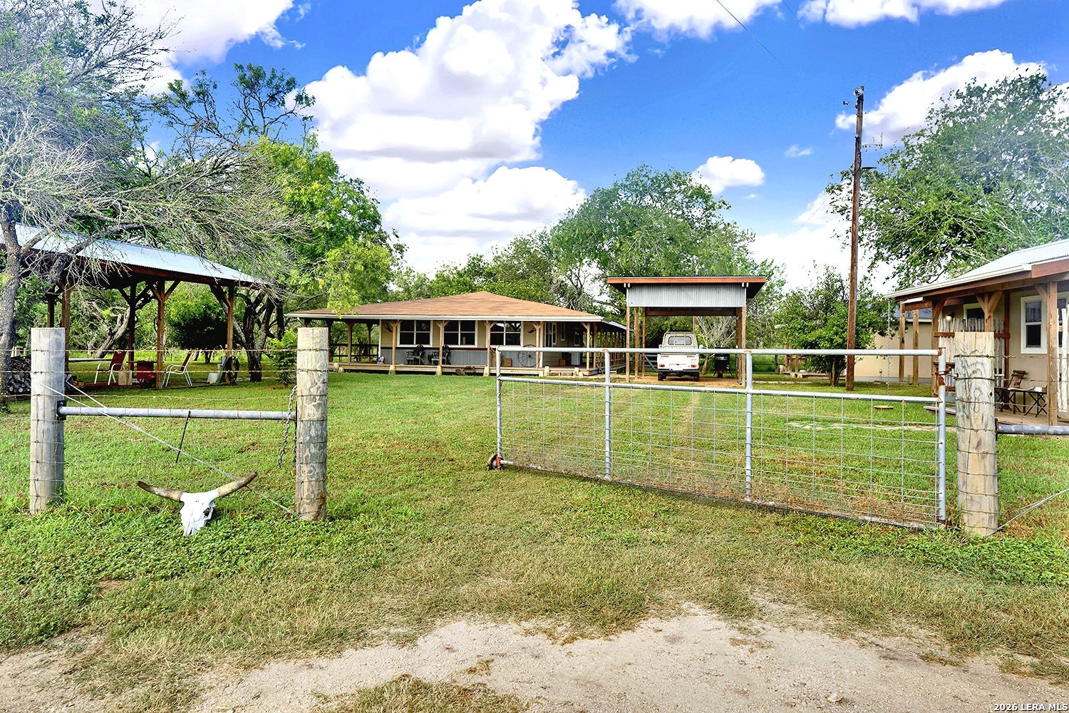 1591 County Road 476 Stockdale TX 78160