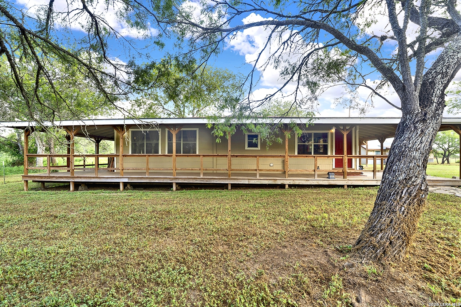 1591 County Road 476 Stockdale TX 78160