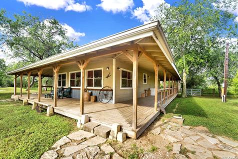 1591 County Road 476 Stockdale TX 78160