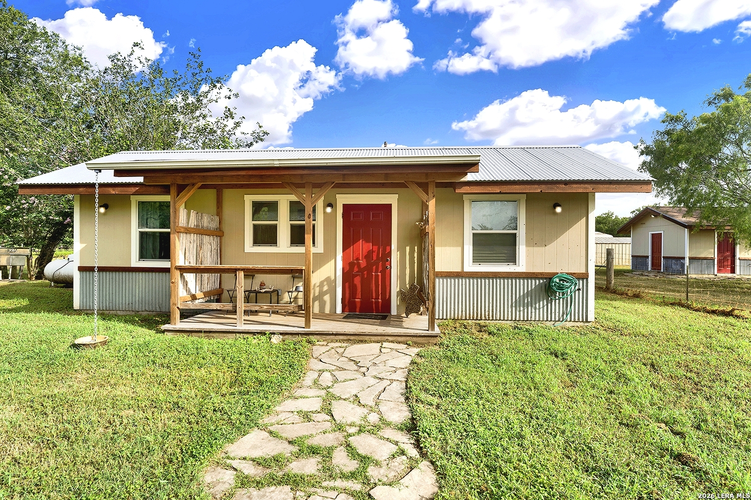 1591 County Road 476 Stockdale TX 78160