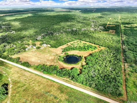 1591 County Road 476 Stockdale TX 78160
