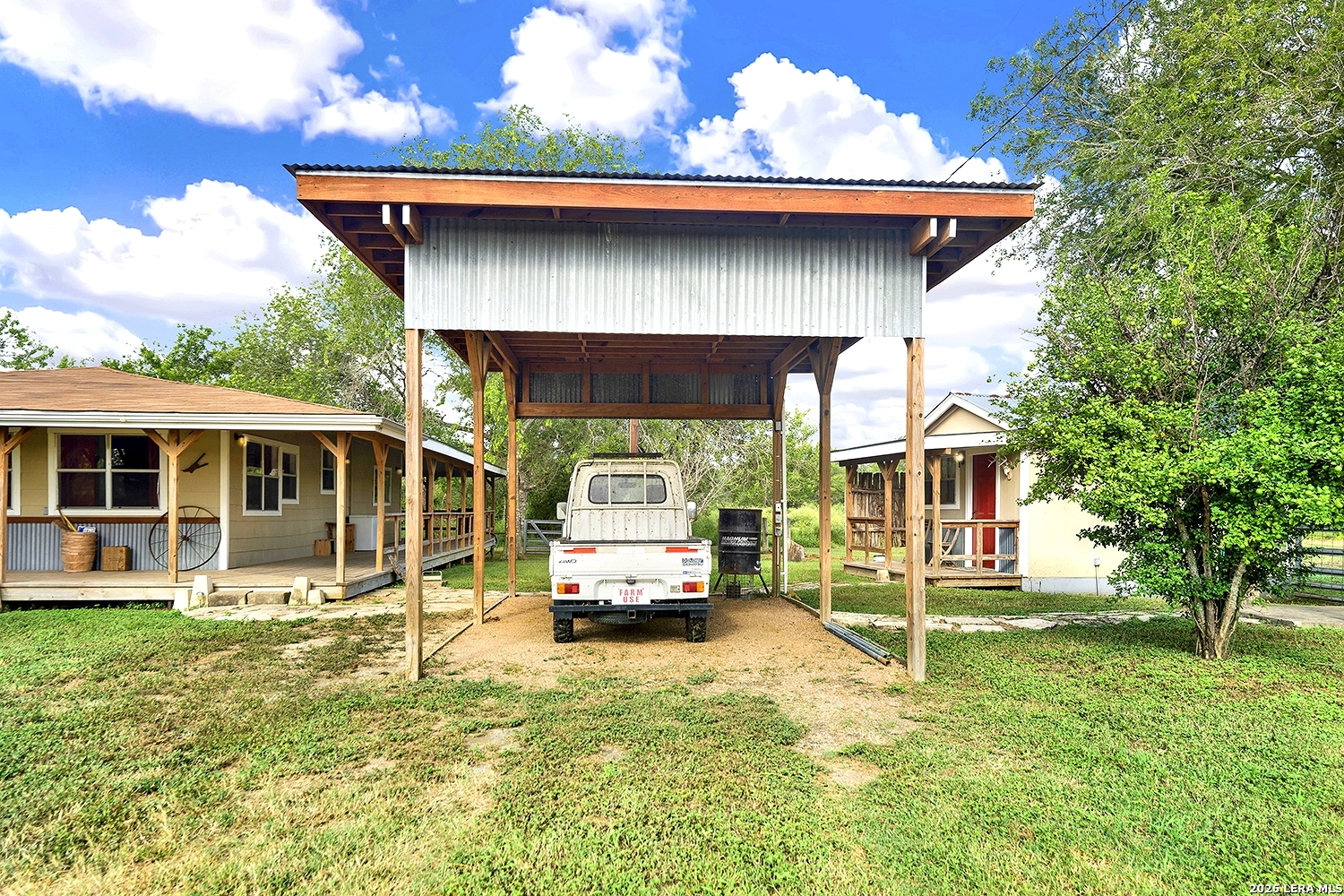 1591 County Road 476 Stockdale TX 78160