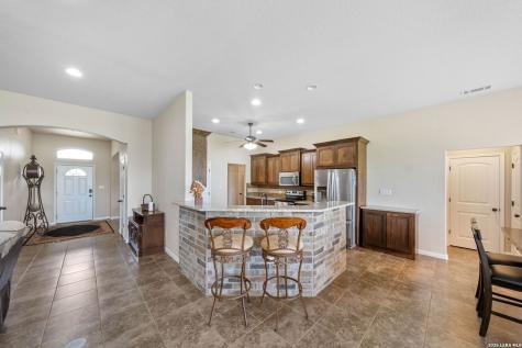 16371 Borregas Road Elmendorf TX 78112
