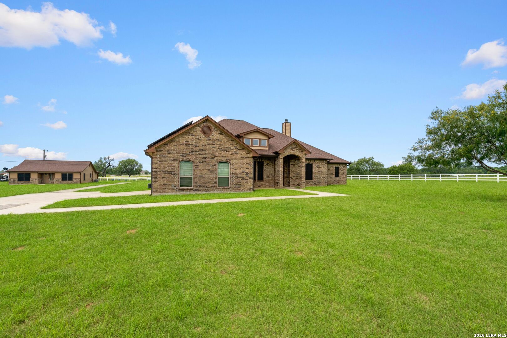 16371 Borregas Road Elmendorf TX 78112