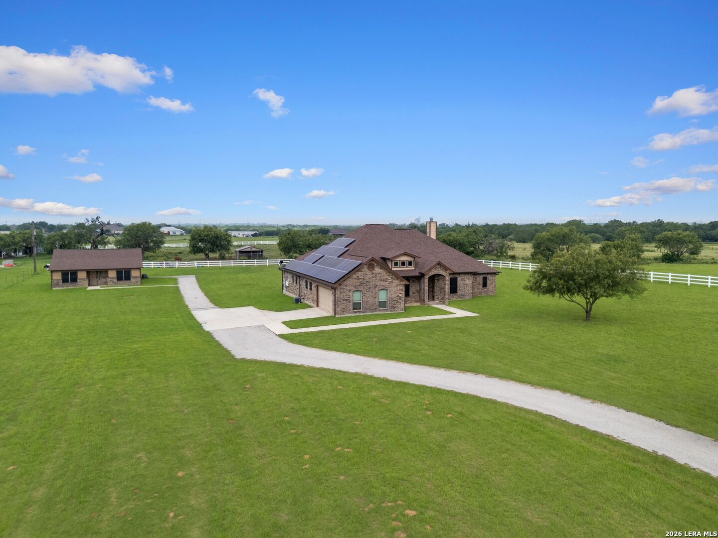 16371 Borregas Road Elmendorf TX 78112