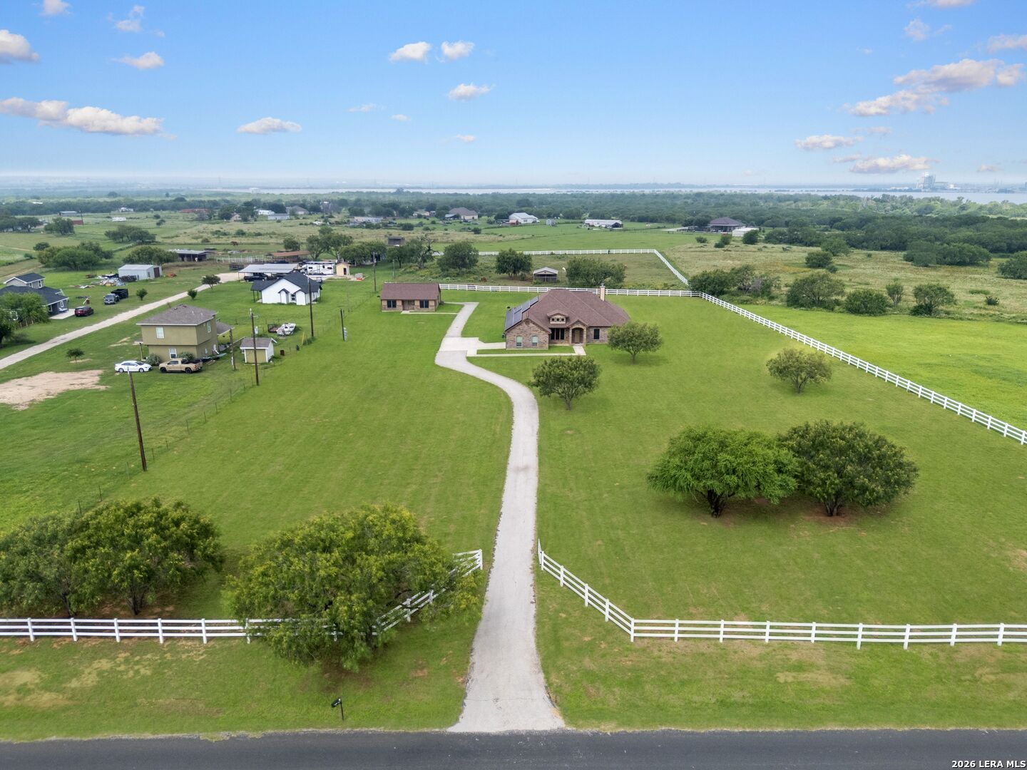16371 Borregas Road Elmendorf TX 78112