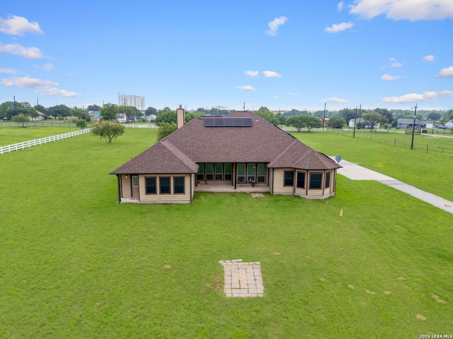 16371 Borregas Road Elmendorf TX 78112
