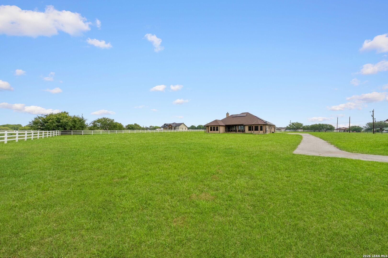 16371 Borregas Road Elmendorf TX 78112