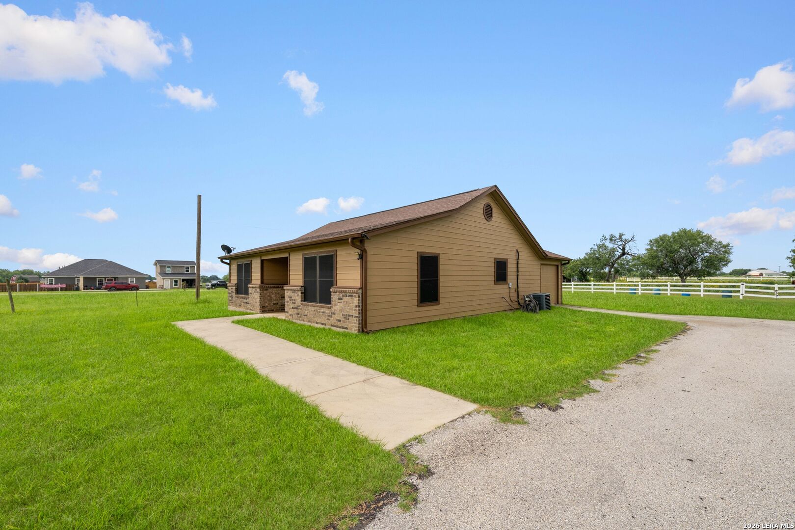 16371 Borregas Road Elmendorf TX 78112