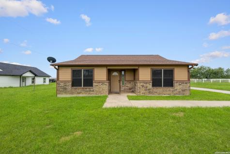 16371 Borregas Road Elmendorf TX 78112